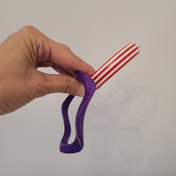 1980s Plastic Bangles/Bracelets - Picture 2 of 4